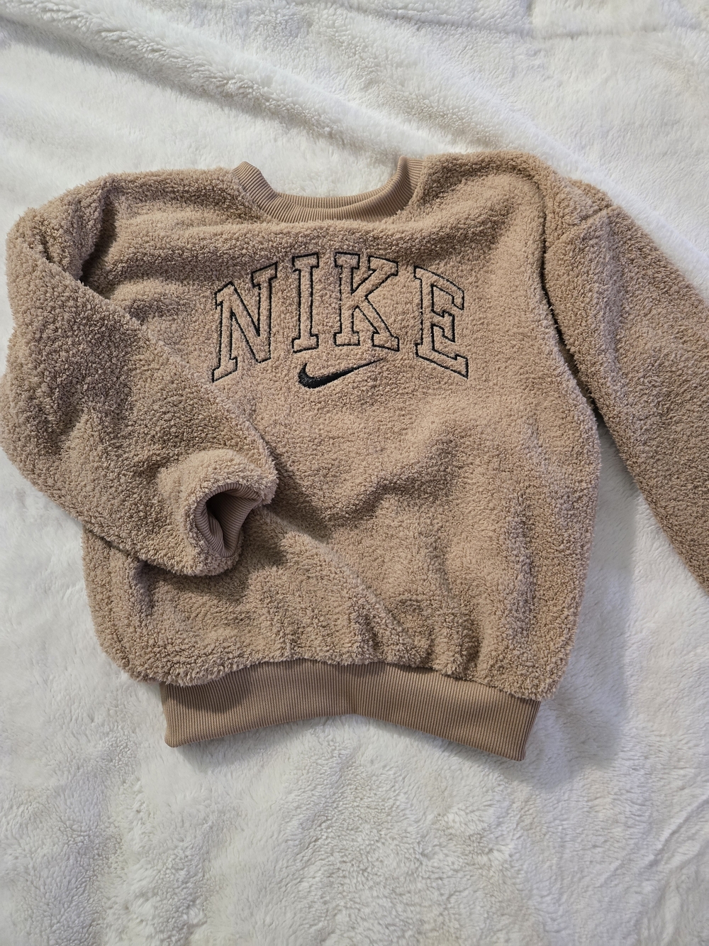 Nike Sherpa Pullover Sweatshirt in Taupe Brown